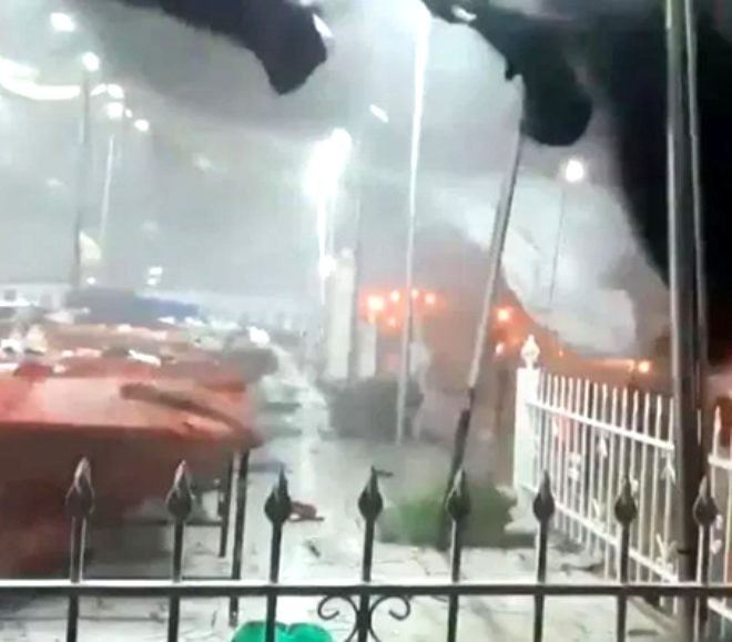 İstirahət bölgəsində 6 turist öldü - Dolu və güclü külək səbəbindən (FOTOLAR)
