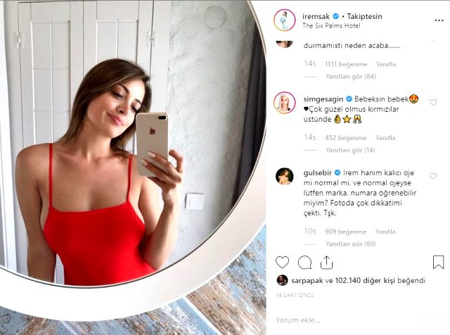 Məşhur aktrisa güzgünün qarışısında alt paltarsız poz verdi - FOTO