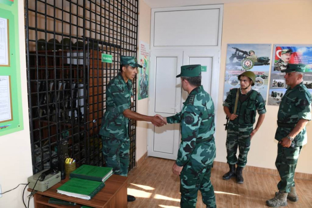 Ermənilər postumuzu atəşə tutdu, əsgərimiz yaralandı - General hadisə yerində