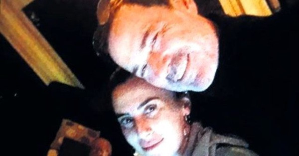 Qardaşı qızı ilə öpüşərkən görüntülənən aktyordan növbəti BİABIRÇILIQ