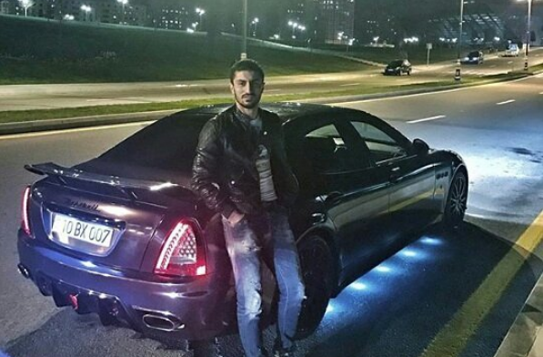 “Qarabağ”ın futbolçusu yeni 250 minlik maşın aldı (Foto)