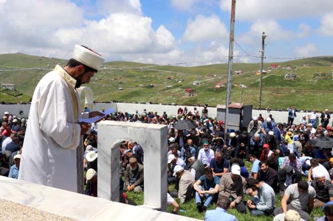 557 ildir bu məscidin tavanı yoxdur - FOTO