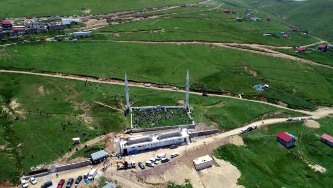 557 ildir bu məscidin tavanı yoxdur - FOTO