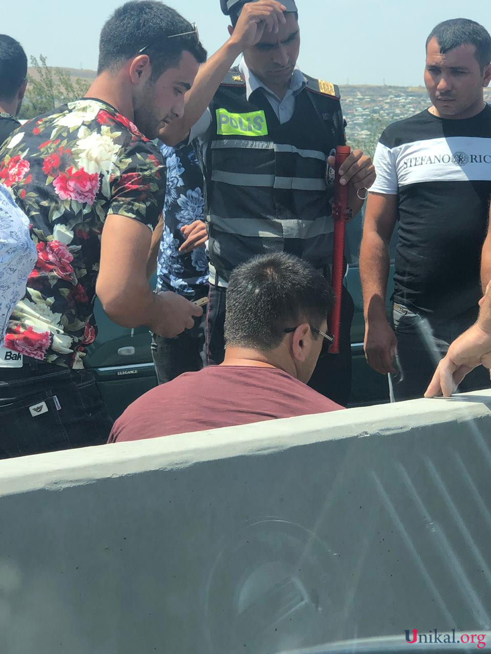 Bakıda qəza - Yaralanan var (FOTO)