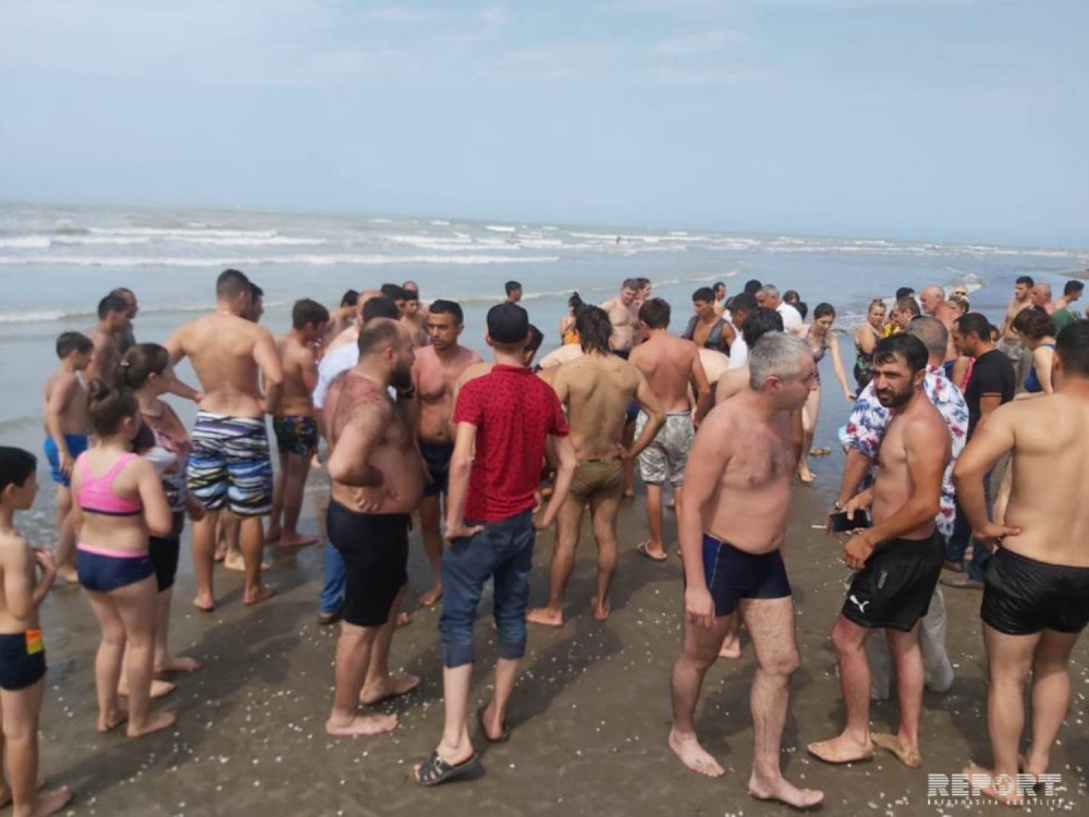 Novxanıda 12 yaşlı yeniyetmə batdı - FOTO