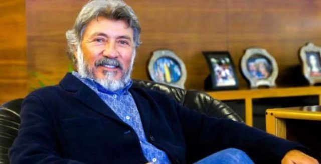 Məşhur iş adamı xəstəxanada öldü - FOTO