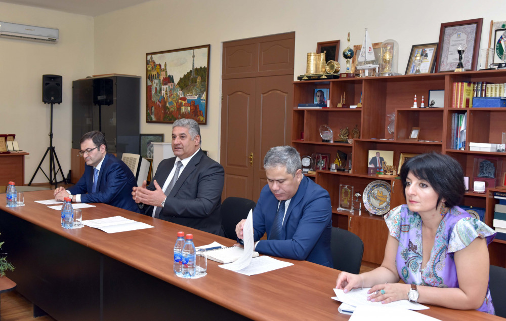 Gənc Liderlər Proqramının 2019-cu il üçün məzunları mükafatlndırıldı - FOTOLAR