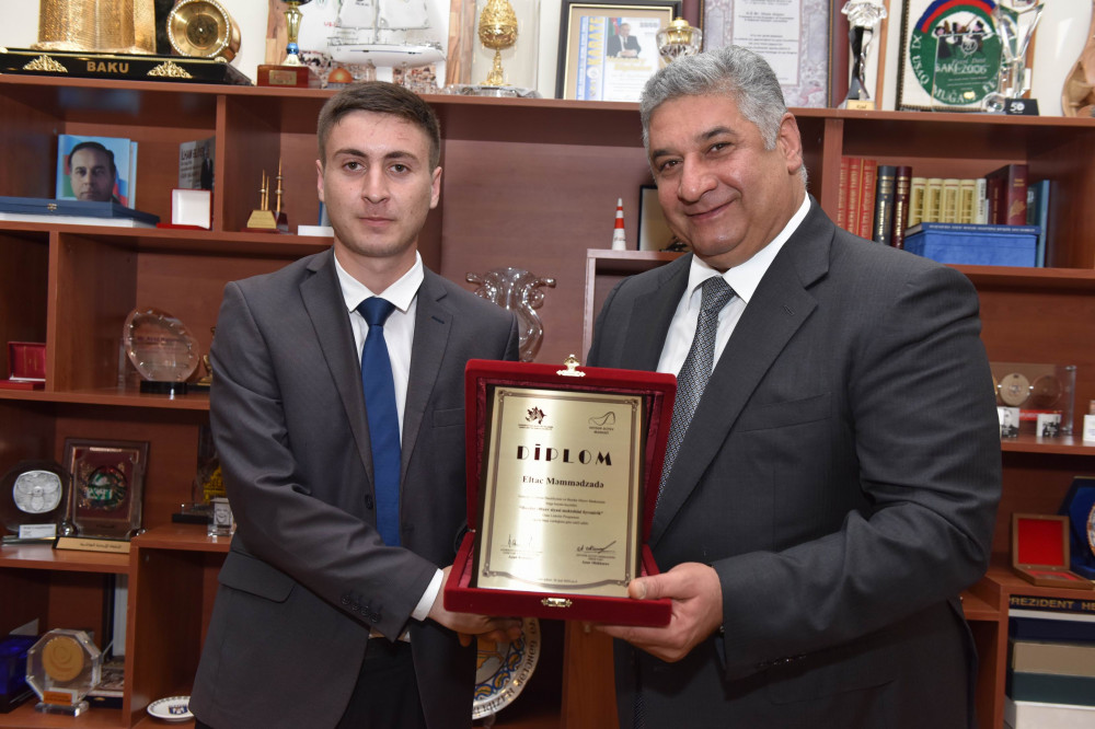 Gənc Liderlər Proqramının 2019-cu il üçün məzunları mükafatlndırıldı - FOTOLAR