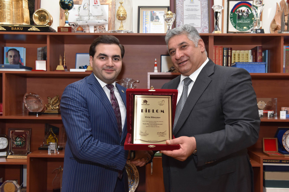 Gənc Liderlər Proqramının 2019-cu il üçün məzunları mükafatlndırıldı - FOTOLAR