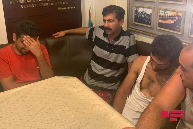 Xəzərdə batan İran gəmisinin ekipajı Bakıya gətirildi - YENİLƏNİB (FOTOLAR)