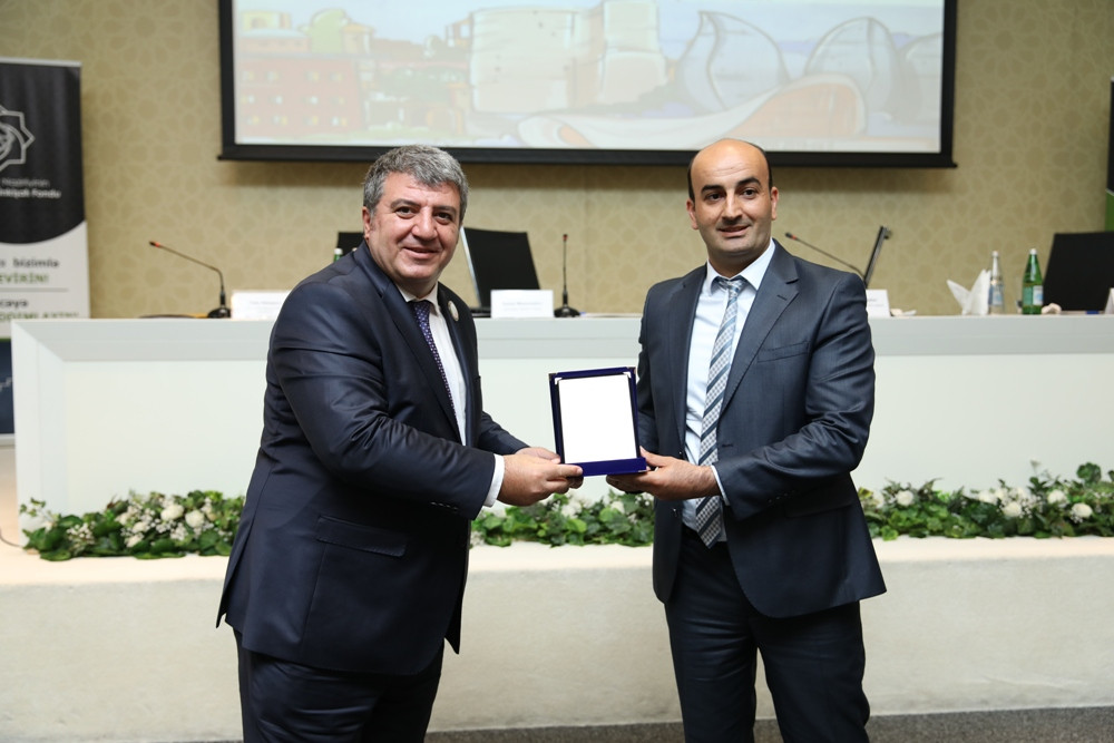 “İnnovativ sahibkarlığın inkişafında dövlətin güzəştli maliyyə dəstəyi” - FOTOLAR