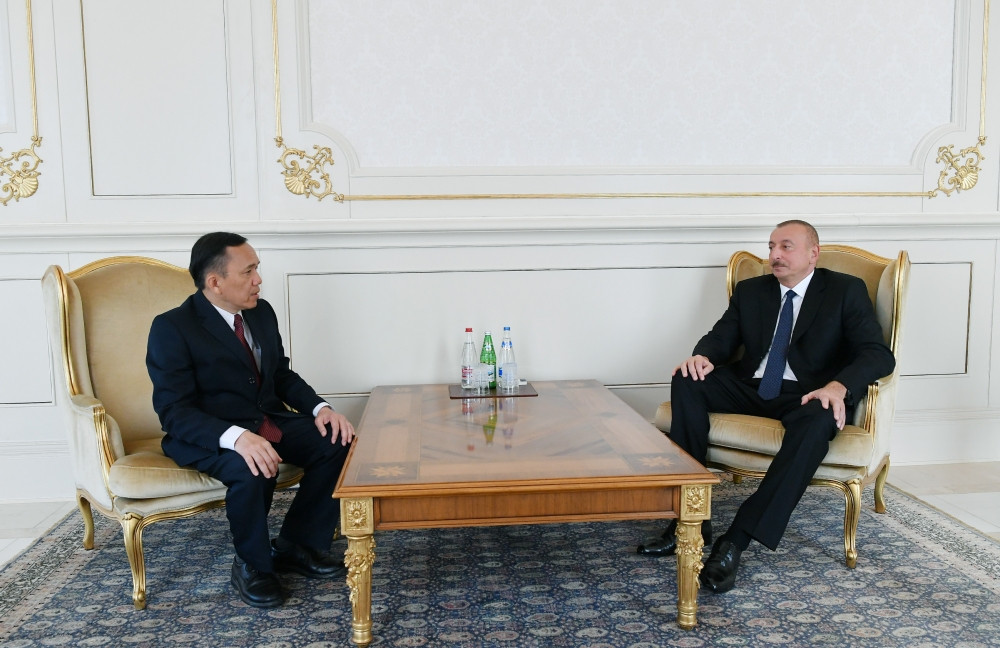 Prezident yeni səfirləri qəbul etdi - FOTOLAR