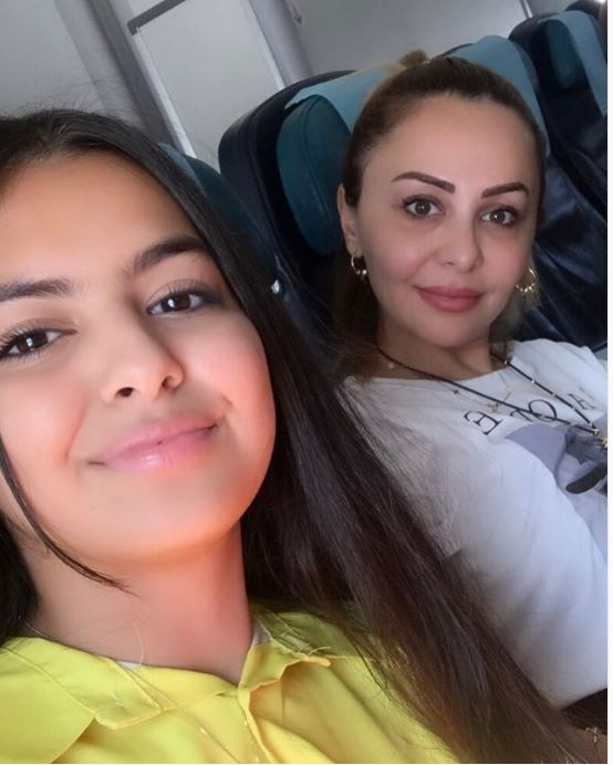 Aparıcının özündən gözəl qızı - FOTO