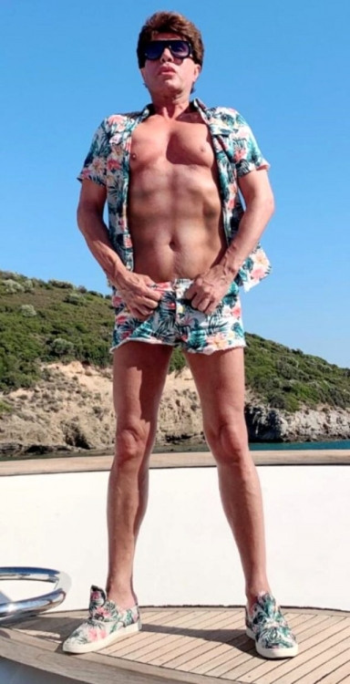 Xərçəngə qalib gələn müğənninin son halı - FOTO