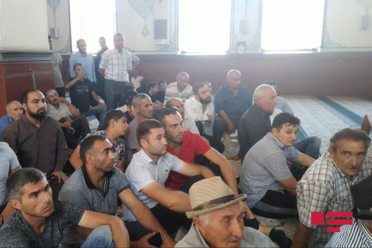 Gürcüstanın baş naziri Tbilisi Cümə məscidini ziyarət edib - FOTO