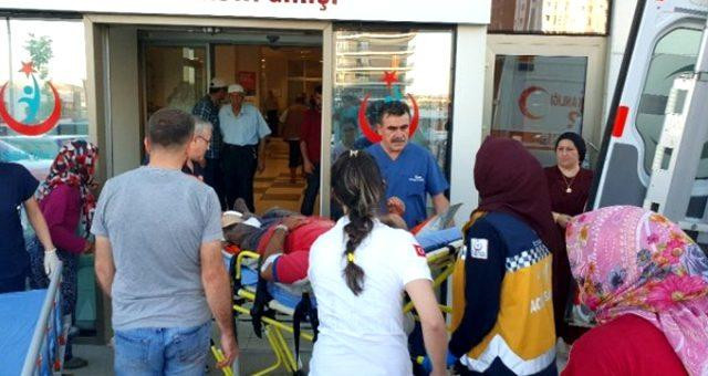 Qəssablar arasında qiymət üstündə bıçaqlanma: iki nəfərin vəziyyəti ağırdır - FOTO