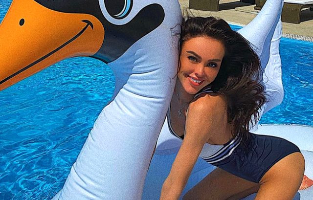 29 yaşlı model həkim təcrübəsizliyinin qurbanı oldu - FOTO
