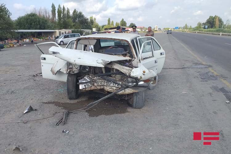 Sabirabadda ağır qəza - 2 ölü, 4 yaralı