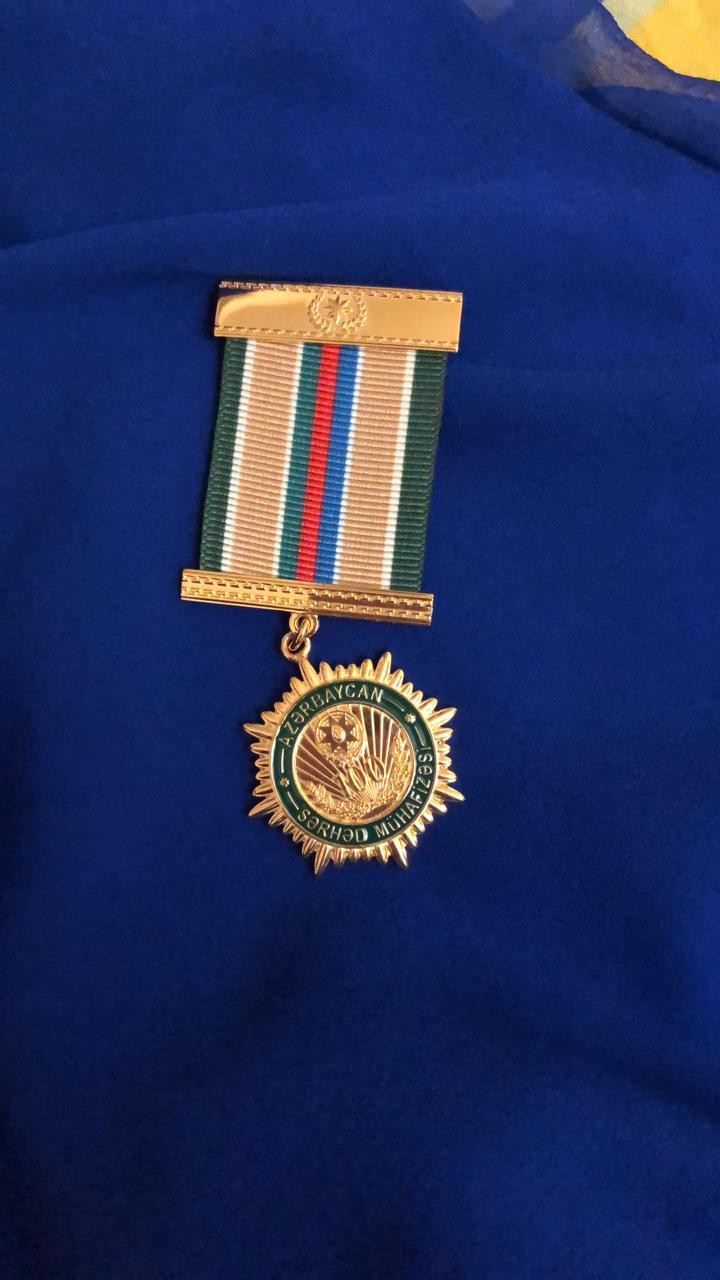 Elçin Quliyev Elnarəni təltif etdi - FOTOLAR