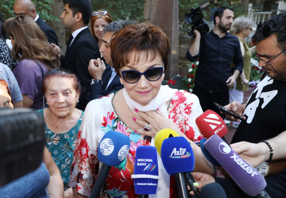 Leyla Əliyeva Müslüm Maqomayevin anım mərasimində - FOTOLAR