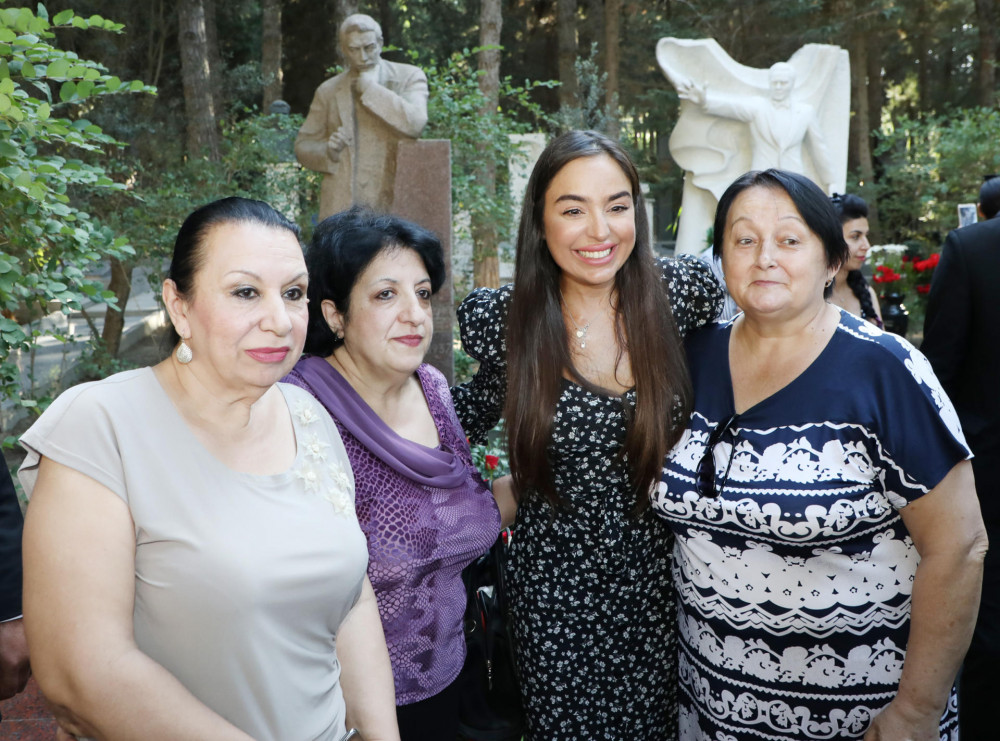 Leyla Əliyeva Müslüm Maqomayevin anım mərasimində - FOTOLAR