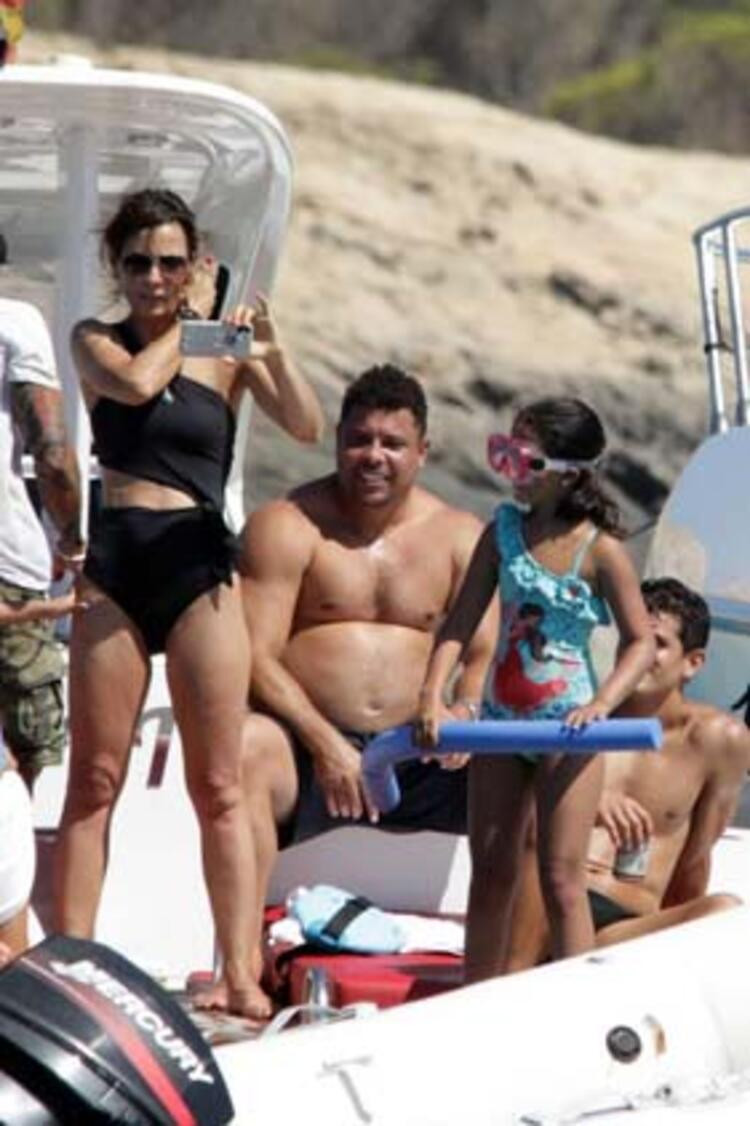 Ronaldo ailəsi ilə istirahətdə - çəkisi biraz da artıb (FOTOLAR)