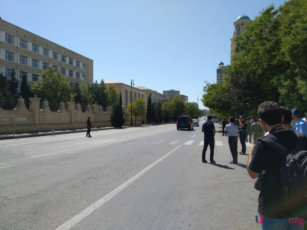 Pilotumuz son mənzilə belə yola salındı - FOTOLAR