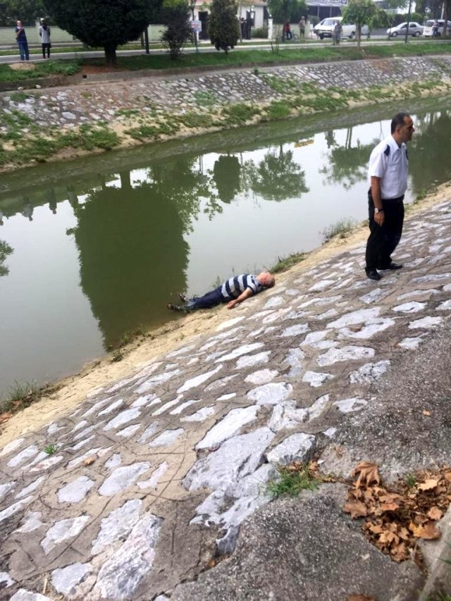 Ata qızına söz atan kişini ölümünə döydü - FOTO+ VİDEO