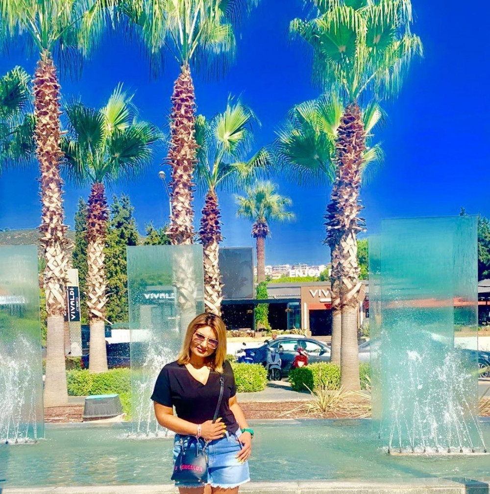 "Həcinin arvadı belə geyinməz" - Şəbnəmin qısa şortiki (FOTO)