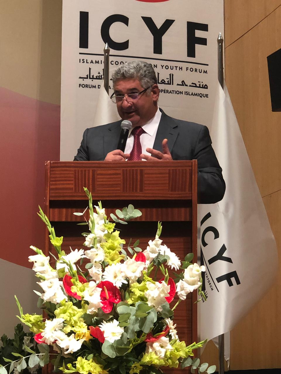 Azad Rəhimov müsəlman gəncləri təbrik etdi - FOTO