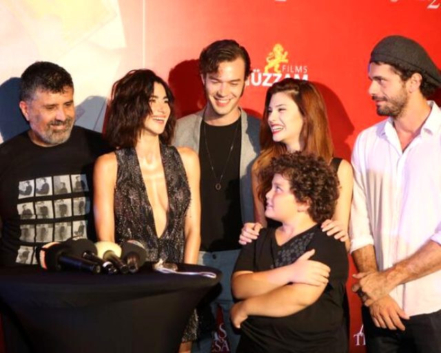 Azərbaycanlı aktrisa türkiyəli məşhuru əsəbləşdirdi - VİDEO