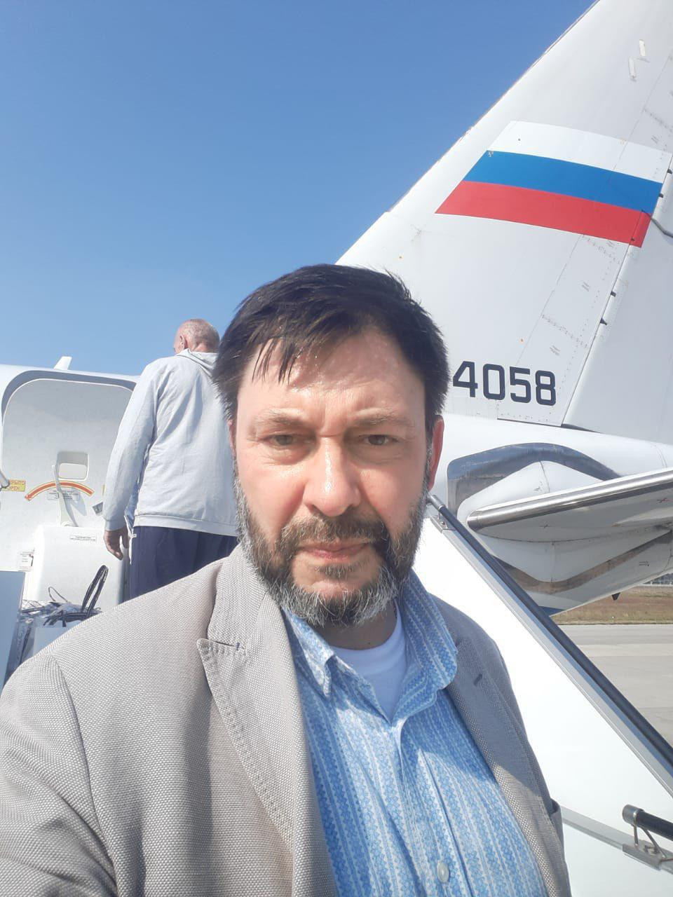 Putin əsirləri Ukraynaya qaytardı - VİDEO
