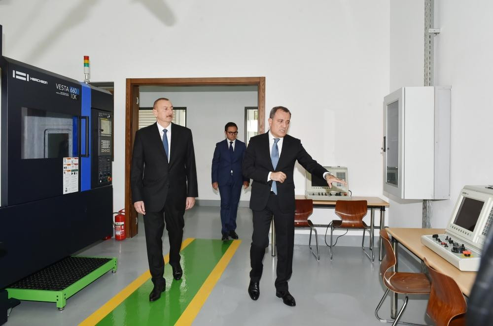 Ceyhun Bayramov prezidentə məlumat verdi - - FOTO