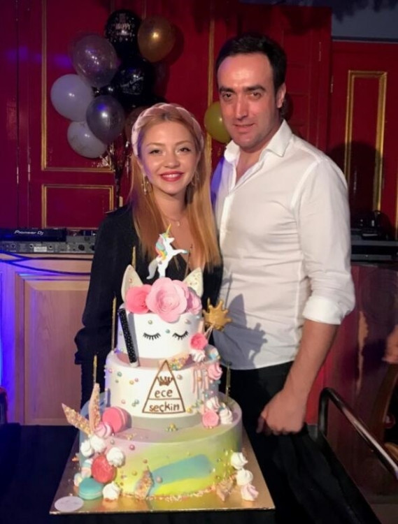 Sevgilisindən müğənniyə 600 minlik hədiyyə - FOTO