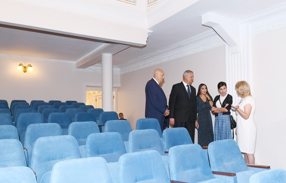 Rus kəndindəki Mədəniyyət Sarayı istifadəyə verildi - Foto