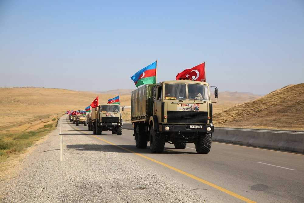 Bakıya görə səfir də yürüşə qoşuldu - FOTOLAR