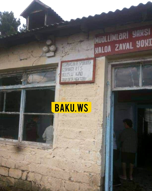 Azərbaycanda OLAY: Məktəbin tavanı dərs zamanı çökdü (FOTOLAR)