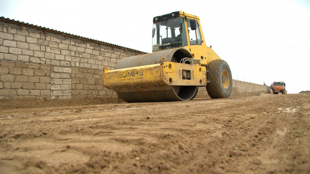 Bakıda bu əraziyə yol çəkildi - FOTO
