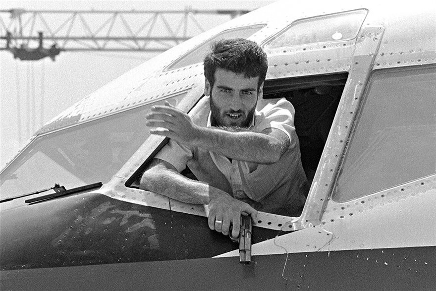 Təyyarəni  qaçırmışdı, 34 il sonra qandallandı -FOTO
