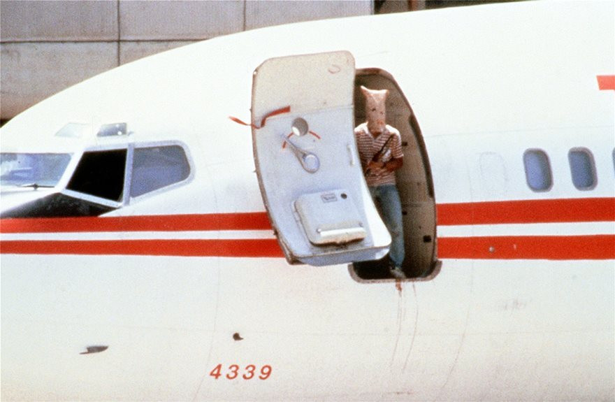 Təyyarəni  qaçırmışdı, 34 il sonra qandallandı -FOTO