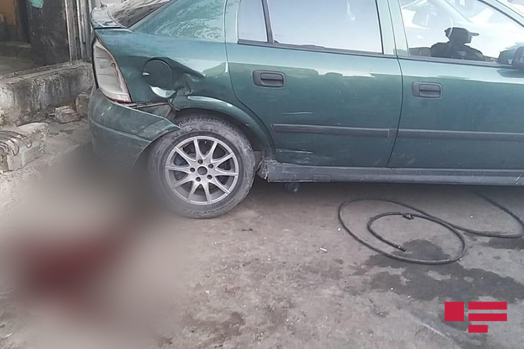 Avtoyuma məntəqəsinin işçisi qəza törətdi, ölən var - FOTO