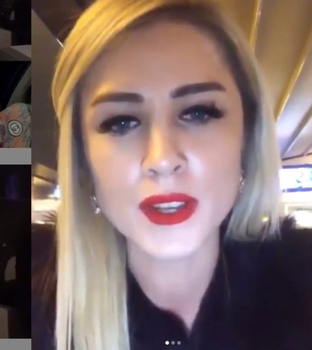 Sevgilisinə mesaj yazan qadına hücum etdi - FOTO