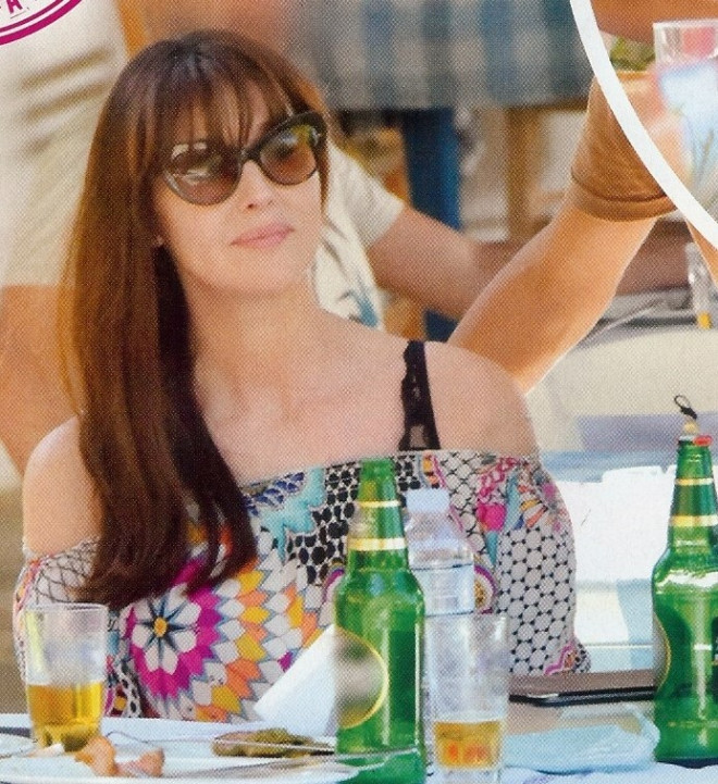 Monika Belluççi Parosda göz qamaşdırdı - FOTO