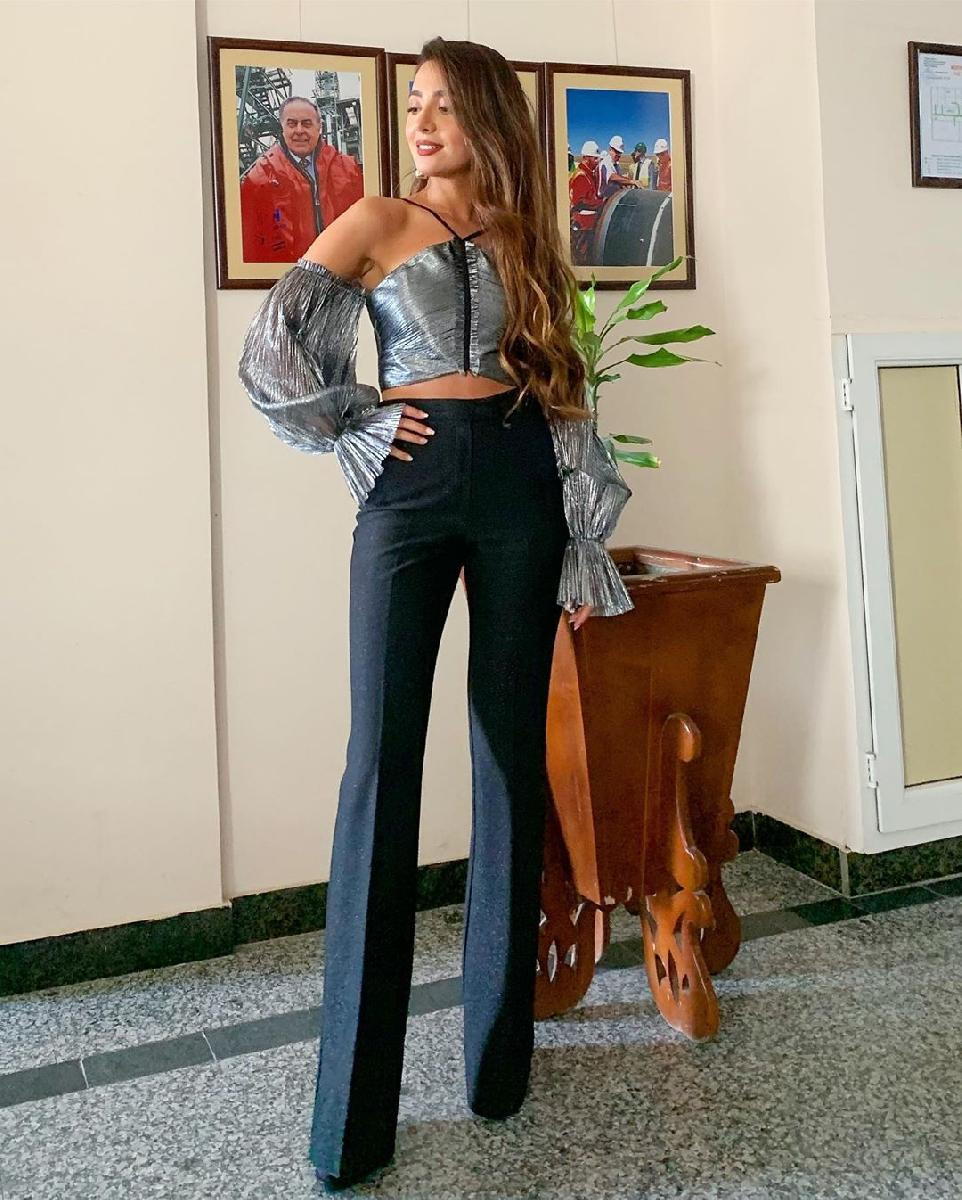 Azərbaycanlı aparıcı biabır oldu (FOTO)