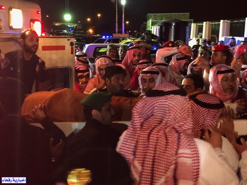 Kralın öldürülən şəxsi mühafizəçisi belə dəfn edildi - FOTO-VİDEO