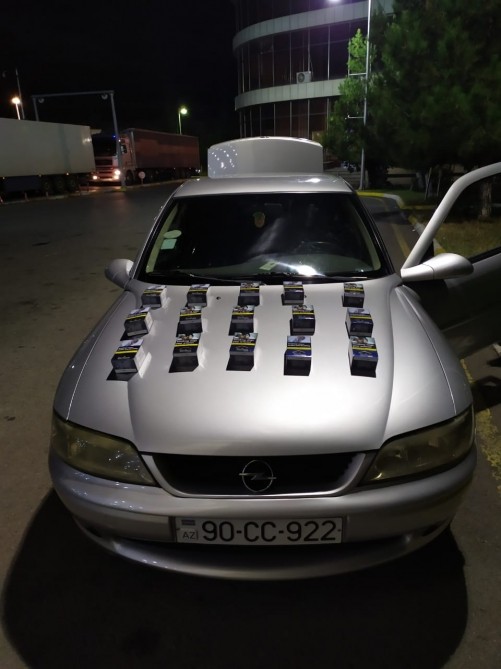 7200 ədəd siqareti avtomobildə keçirmək istədilər! 