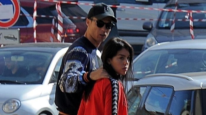 Ronaldo və sevgilisi jurnalistlərə əsəbləşdi - Bu görüntülərə görə ( FOTO)