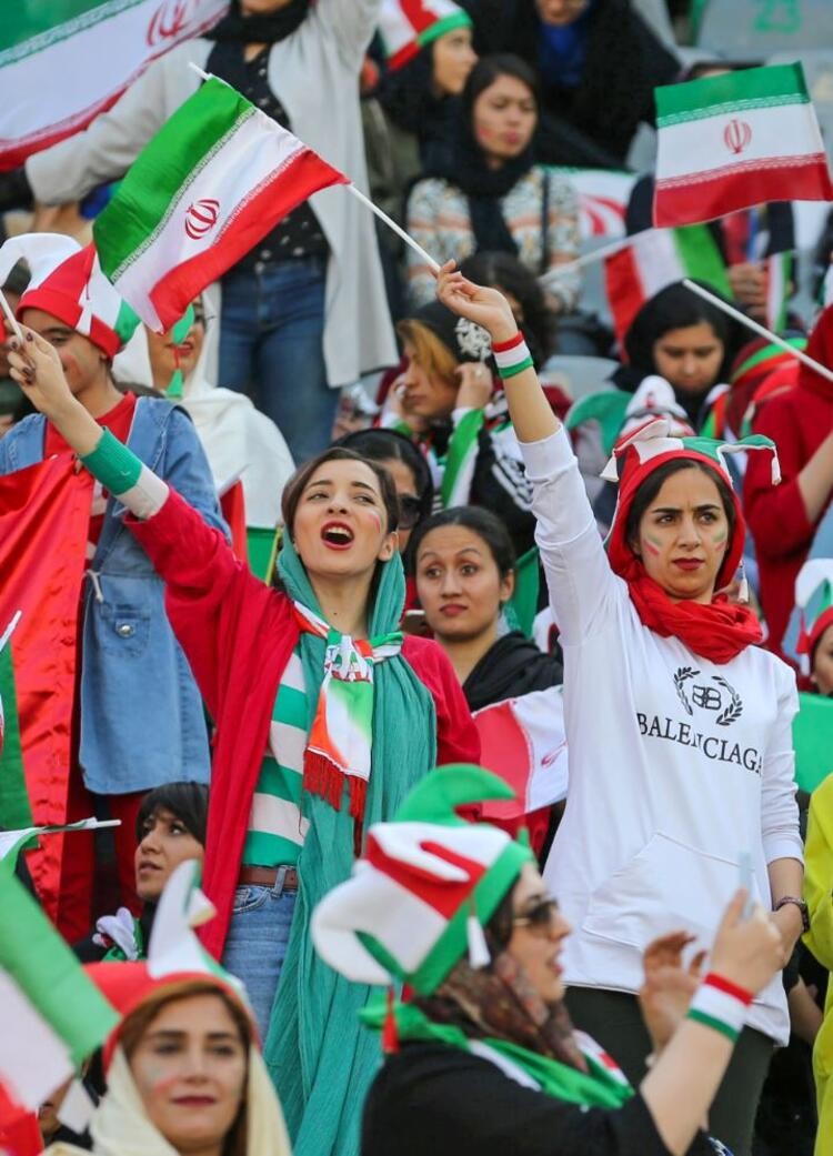 40 il sonra iranlı qadınlar - FOTOLAR