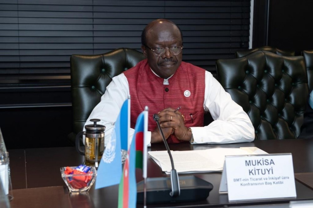 Mikayıl Cabbarovun İqtisadiyyat naziri kimi ilk görüşü - FOTO