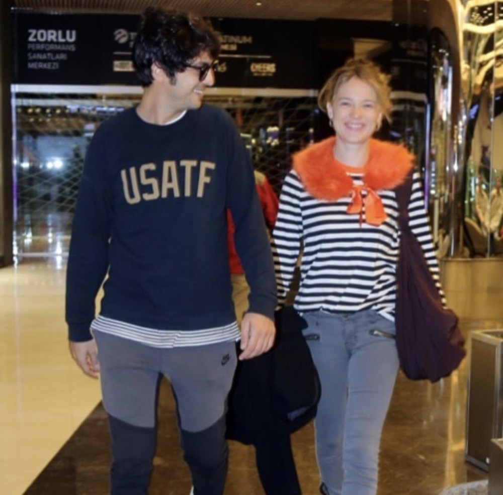 "Mucize doktor"un "Ali"si sevgilisi ilə - FOTO